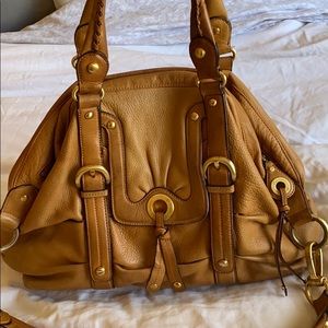B. Makowsky tan leather purse